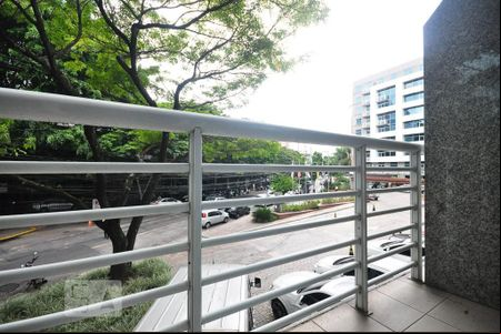 varanda de kitnet/studio à venda com 1 quarto, 33m² em Chácara Santo Antônio (zona Sul), São Paulo