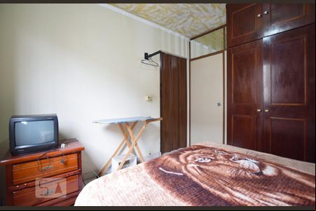 Quarto 2 de apartamento para alugar com 2 quartos, 62m² em Jardim Cocaia, Guarulhos