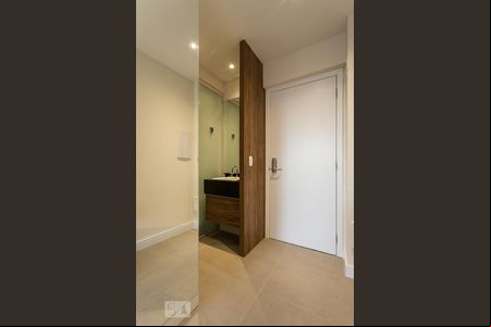 Banheiro de kitnet/studio para alugar com 1 quarto, 30m² em Vila Olímpia, São Paulo