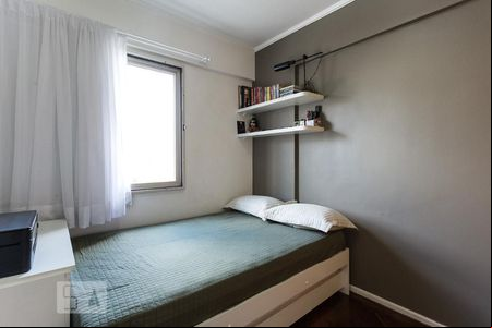 Quarto 1 de apartamento para alugar com 2 quartos, 70m² em Vila Olímpia, São Paulo
