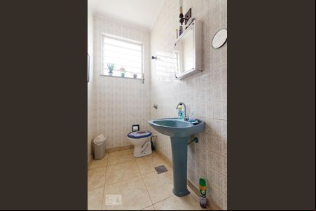 Lavabo de casa para alugar com 3 quartos, 338m² em Jardim Guanabara, Campinas