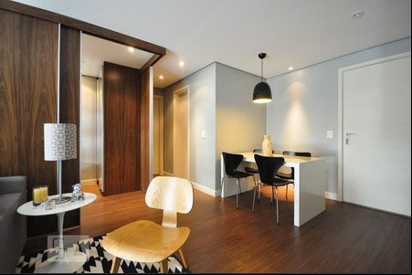 mesa de jantar de apartamento para alugar com 2 quartos, 70m² em Jardim Leonor, São Paulo