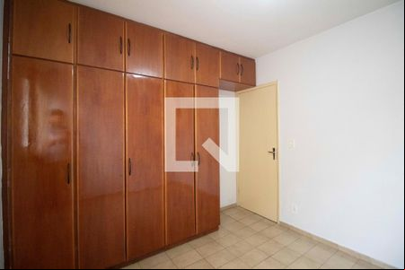 Quarto 1 de apartamento para alugar com 3 quartos, 87m² em Setor Bueno, Goiânia