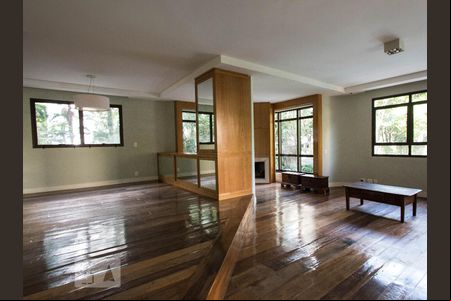 sala de apartamento para alugar com 4 quartos, 227m² em Real Parque, São Paulo