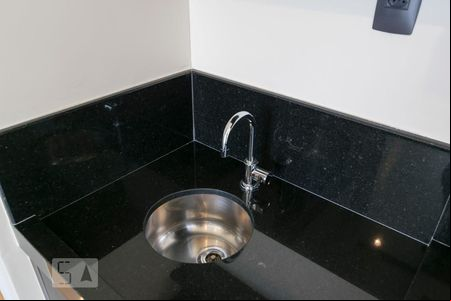 Varanda Gourmet (Torneira) de apartamento para alugar com 2 quartos, 72m² em Aclimação, São Paulo
