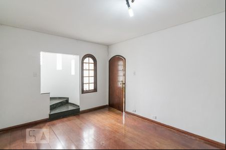 Sala de casa para alugar com 4 quartos, 165m² em Santa Paula, São Caetano do Sul