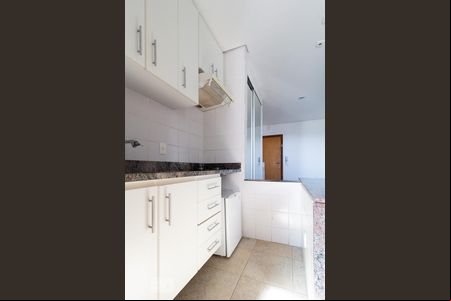Cozinha de kitnet/studio para alugar com 1 quarto, 34m² em Centro, Belo Horizonte