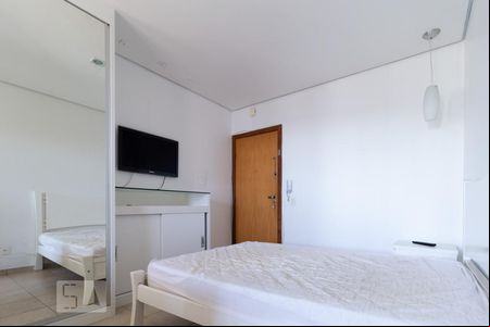 Quarto de kitnet/studio para alugar com 1 quarto, 34m² em Centro, Belo Horizonte