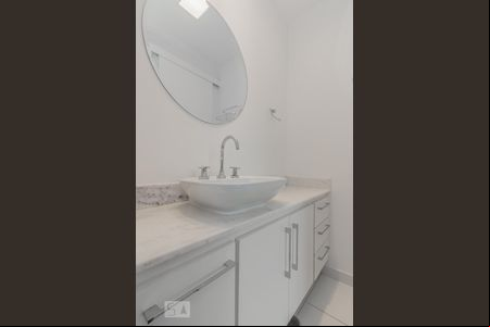 Suíte de apartamento para alugar com 2 quartos, 62m² em Empresarial 18 do Forte, Barueri