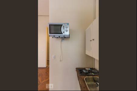 Cozinha de kitnet/studio para alugar com 1 quarto, 28m² em Centro, São Paulo