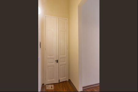 Entrada do ap de kitnet/studio para alugar com 1 quarto, 28m² em Centro, São Paulo