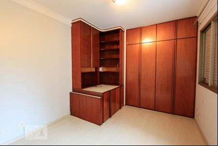 Quarto de apartamento para alugar com 4 quartos, 159m² em Real Parque, São Paulo