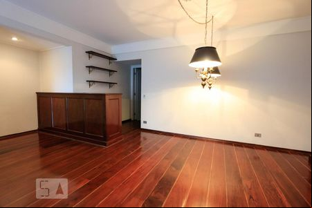 Sala de apartamento para alugar com 4 quartos, 159m² em Real Parque, São Paulo