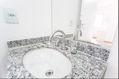 Banheiro de kitnet/studio à venda com 1 quarto, 36m² em Rudge Ramos, São Bernardo do Campo