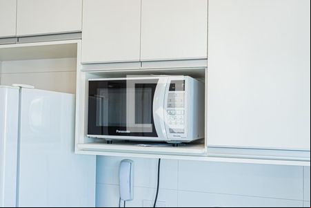 Sala e cozinha de apartamento para alugar com 1 quarto, 42m² em Vila Diva (zona Norte), São Paulo