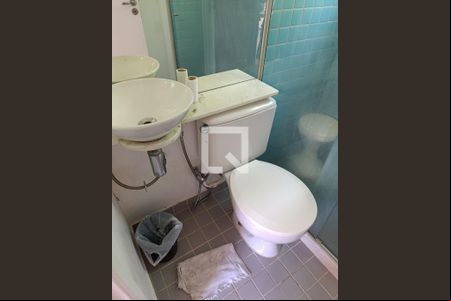 Banheiro de apartamento à venda com 1 quarto, 26m² em Botafogo, Rio de Janeiro