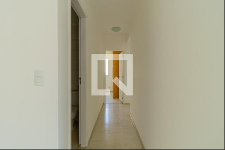 Corredor de apartamento para alugar com 3 quartos, 85m² em Vila Suzana, São Paulo