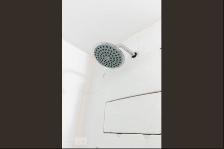 Chuveiro de kitnet/studio para alugar com 1 quarto, 24m² em Águas Claras , Brasília