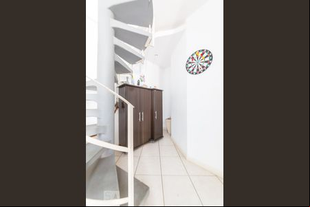 Corredor de apartamento para alugar com 3 quartos, 122m² em Centro, Campinas