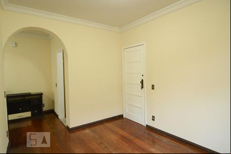 Sala  1 de apartamento para alugar com 3 quartos, 100m² em Santo Antônio, Belo Horizonte