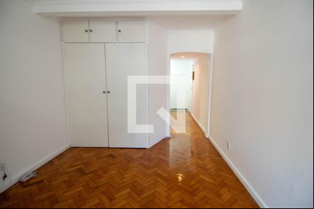 Sala de kitnet/studio à venda com 1 quarto, 38m² em Copacabana, Rio de Janeiro
