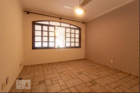 Sala de casa de condomínio à venda com 2 quartos, 100m² em Campo Grande, São Paulo