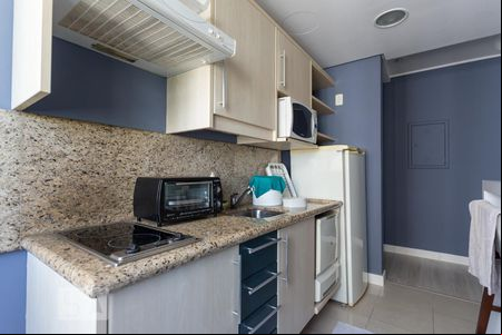 Cozinha de kitnet/studio à venda com 1 quarto, 45m² em Independência, Porto Alegre