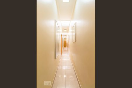 Corredor de casa para alugar com 4 quartos, 500m² em Mooca, São Paulo
