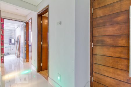 Corredor de apartamento para alugar com 3 quartos, 140m² em Itaim Bibi, São Paulo