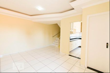 Sala de casa de condomínio para alugar com 3 quartos, 100m² em Vila América, Santo André