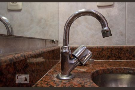 Banheiro de casa à venda com 3 quartos, 100m² em Lagoinha, Belo Horizonte