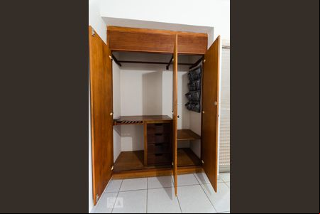 Sala/Quarto de kitnet/studio à venda com 1 quarto, 21m² em Vila Itapura, Campinas