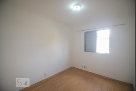 Quarto 3 de apartamento para alugar com 3 quartos, 65m² em Vila Carrão, São Paulo