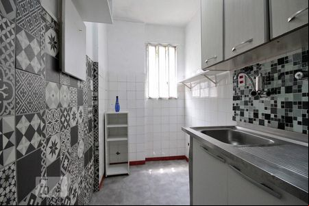 Cozinha de kitnet/studio para alugar com 1 quarto, 45m² em Higienópolis, São Paulo