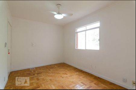 Sala de apartamento à venda com 3 quartos, 77m² em Vila Mimosa, Campinas