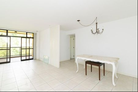 Sala de apartamento à venda com 3 quartos, 100m² em Maceió, Niterói