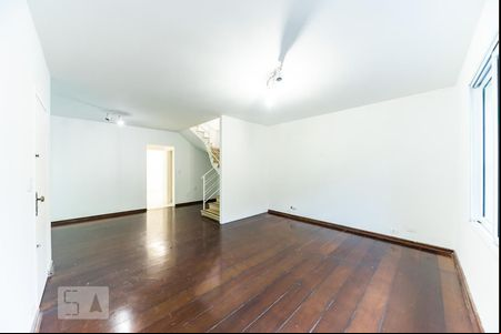 Sala de casa para alugar com 4 quartos, 262m² em Vila Alpina, Santo André