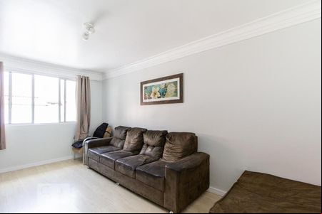 Sala de casa de condomínio para alugar com 2 quartos, 62m² em Cidade Industrial, Curitiba