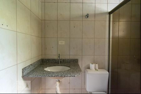 Banheiro de apartamento à venda com 3 quartos, 113m² em Vila Vitória, Santo André