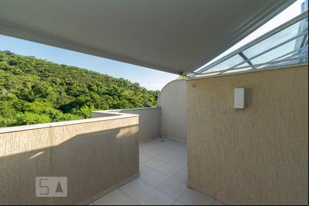 Varanda Sala de apartamento à venda com 2 quartos, 80m² em Cantagalo, Niterói