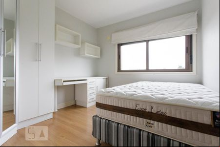 Quarto 1 de apartamento para alugar com 4 quartos, 140m² em Três Figueiras, Porto Alegre