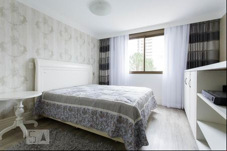 Suíte de apartamento para alugar com 1 quarto, 79m² em Bom Jesus, Porto Alegre