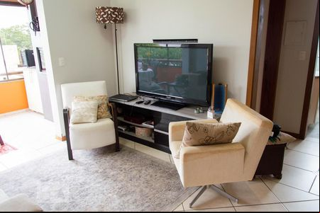 Sala de apartamento para alugar com 2 quartos, 80m² em Jardim Floresta, Porto Alegre
