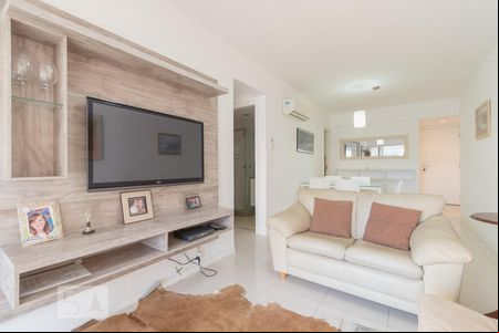 Sala de apartamento para alugar com 3 quartos, 95m² em Botafogo, Rio de Janeiro