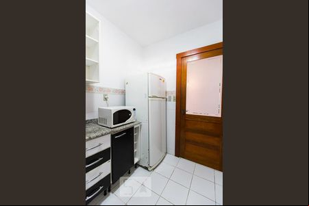 Cozinha de casa de condomínio para alugar com 3 quartos, 163m² em Cristal, Porto Alegre