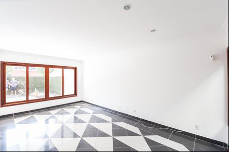 Sala de casa de condomínio para alugar com 3 quartos, 136m² em Vargem Pequena, Rio de Janeiro
