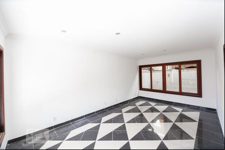Sala de casa de condomínio para alugar com 3 quartos, 136m² em Vargem Pequena, Rio de Janeiro