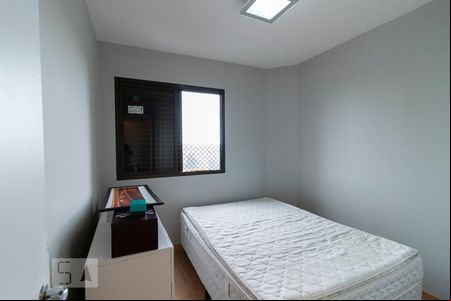 Quarto 1  de apartamento para alugar com 3 quartos, 75m² em Campo Belo, São Paulo