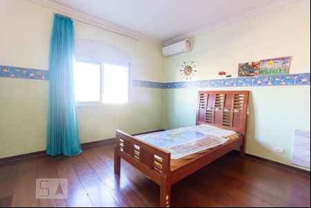 Casa à venda com 3 quartos, 250m² em Cipava, Osasco
