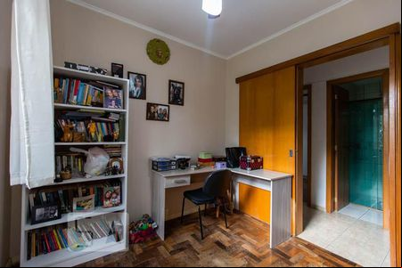 Quarto 2 de apartamento à venda com 3 quartos, 74m² em Teresópolis, Porto Alegre